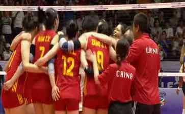  庄宇珊大爆发，中国女排逆袭夺冠！庄宇珊23分领军，中国女排3比2击败塞尔维亚
