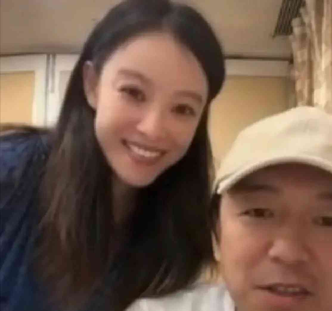 黄渤开美颜“误伤”倪妮？笑谈美丽误会！ 