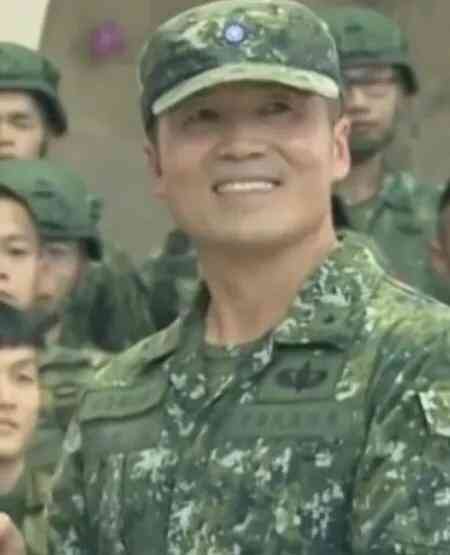 台湾军方两位特战将领突然晋升, 应对台海局势再添新猛将