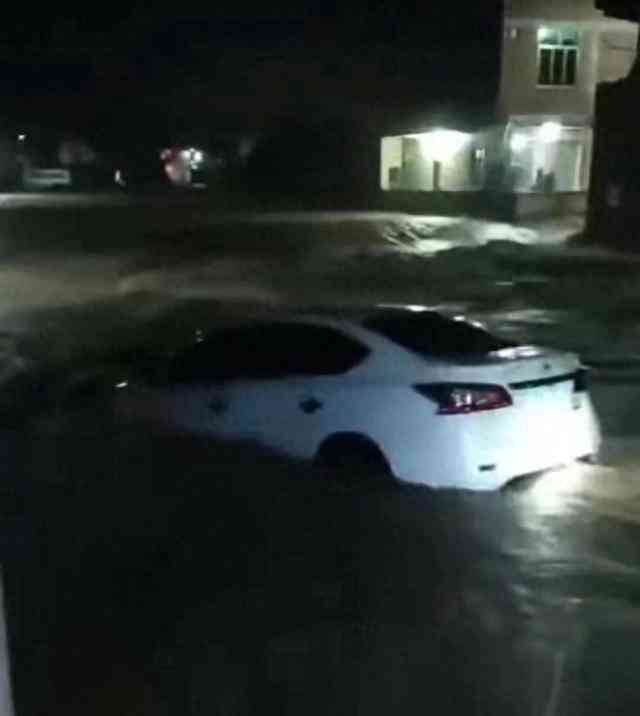  大雨暴流中三姐弟溺亡 成年男子却奇迹生还 