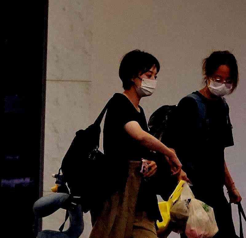 孙俪邓超婚姻曲折 18载真挚爱情见证起伏 