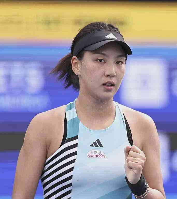 年轻选手王欣瑜和郑钦文在美网连胜,掀起中国网球热潮