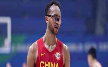 归化球员李凯尔:未来仍将代表中国队出战,陪伴中国篮球一同成长