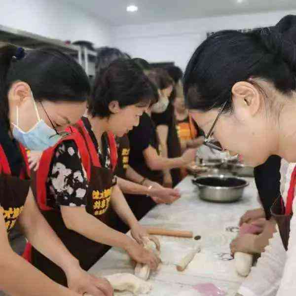 爱心共享厨房 陪伴住院病人的味蕾之旅