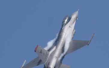 乌克兰迟迟未能获得美国F-16战机引发关切