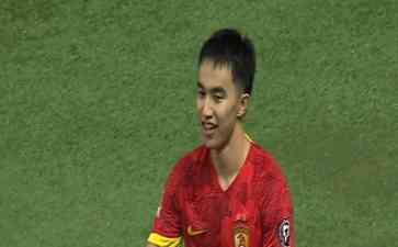 广州队惊险战胜黑龙江冰城-中甲联赛精彩对决