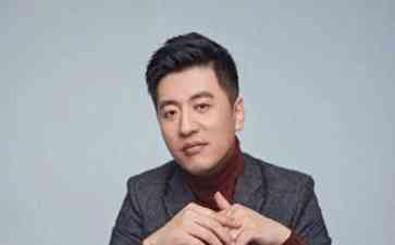 张雪峰终于得到华为Mate60 Pro,换机过程狗血不断