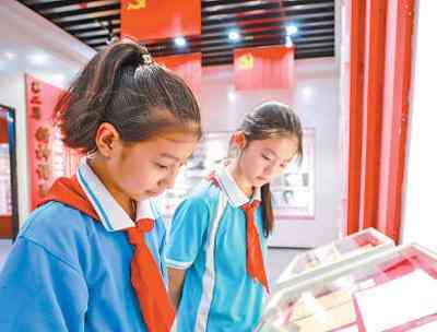 暑期文旅市场火爆 旅游新业态成消费新引擎