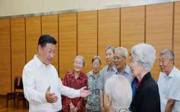  习近平专程慰问大学老师，提前送上花篮祝贺教师节快乐！ 