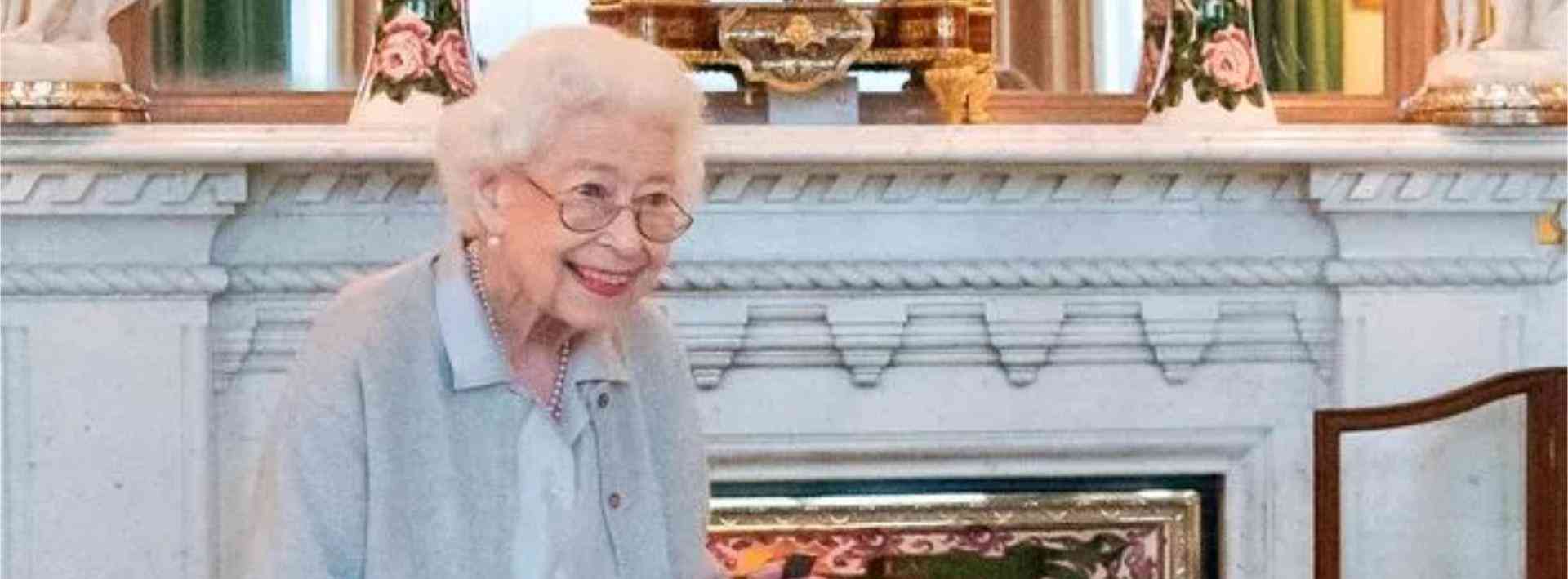 英国女王去世一年后,揭秘她的官方死因