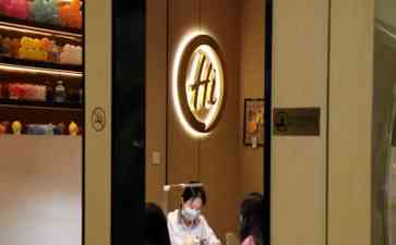 海底捞夜宵开唱演唱会专线 盈利首次超22亿元