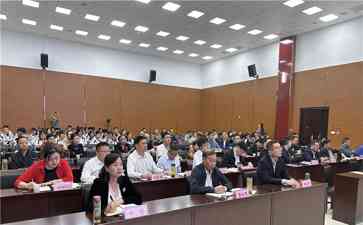 诗润房县·传颂风雅——中国人民大学教授李炳海为房县举办诗经文化讲座