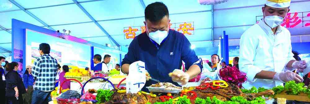 满口留香的青海特色烤全羊“杜藏羊”引爆食欲