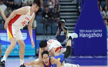 中国男篮开局大胜 赢下亚运首秀