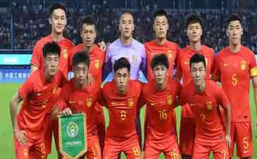 国足亚运队力挺进1|8决赛,胜利或将来临!