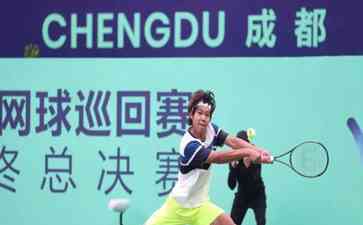 中国选手周意遗憾失利,罗德里戈·帕切科取得开门红
