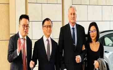 美国参议员误将枪械带入中国香港 被控非法持有枪支