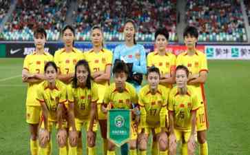 中国女足主帅水庆霞荣获2022年度最佳女足教练奖