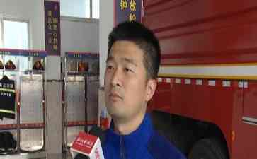 新婚夫妻婚车着火！火势猛烈，他们却自拍纪念，网友：这心态无敌！