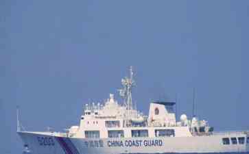 中国海警在南海巡航行动增强,黄岩岛填海造陆必要性升高