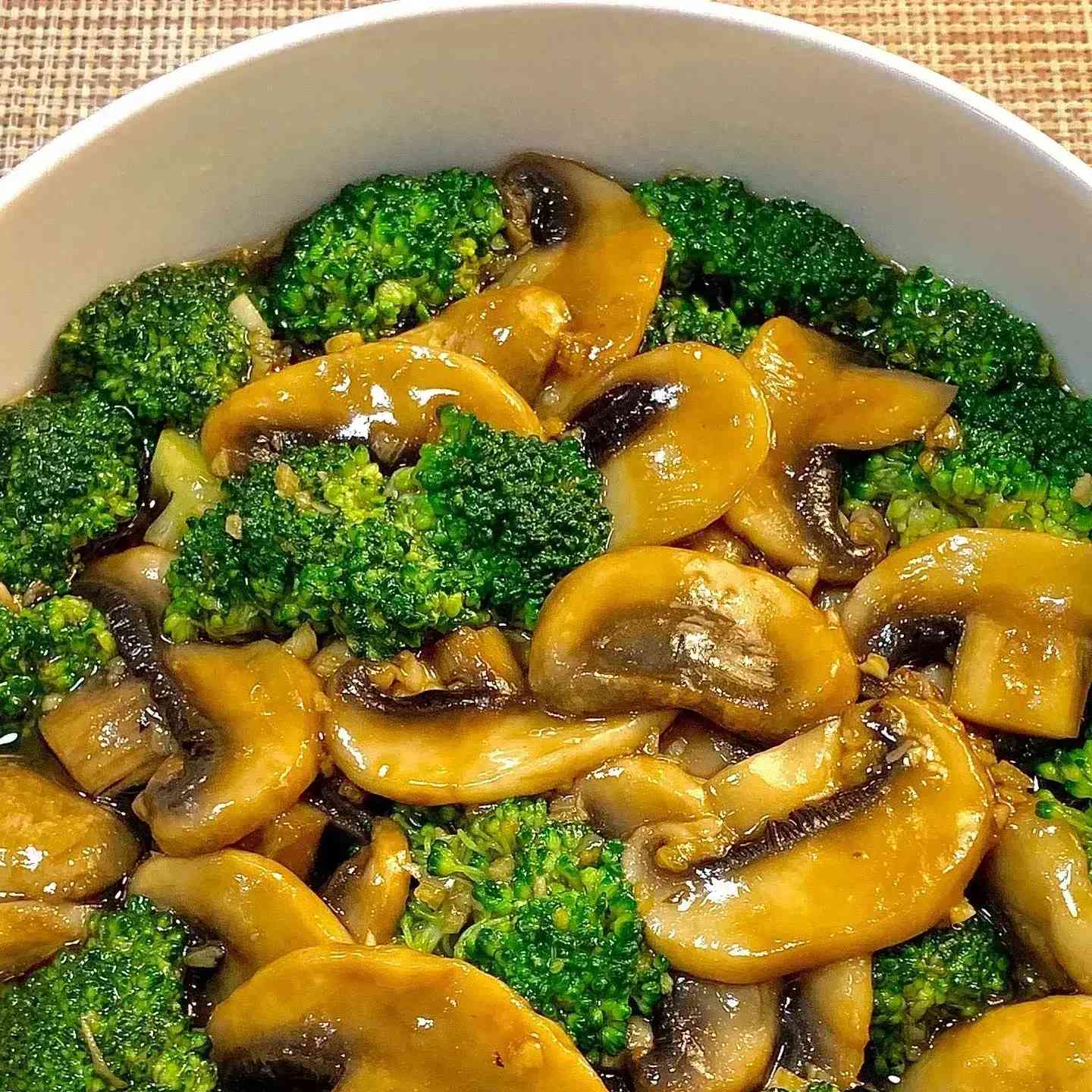  食用|口蘑西伦花：营养与美味并存