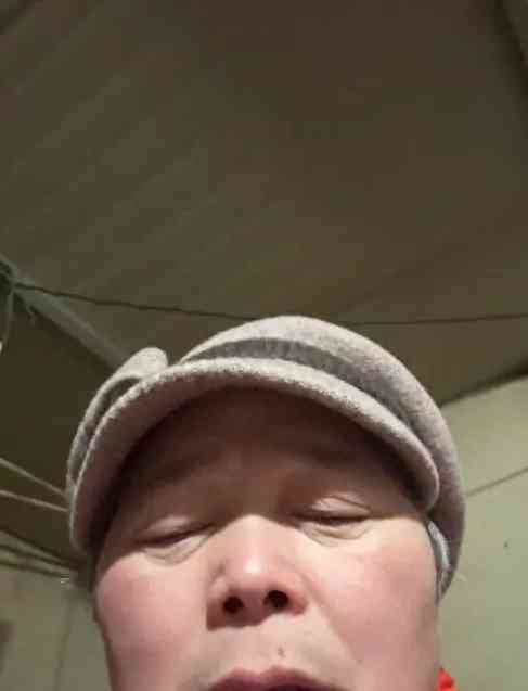 "鹅腿阿姨"宣布复出,烤鹅腿再次回归
