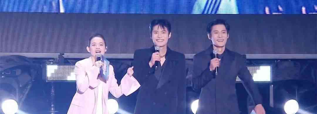 小杨哥花3000万办的演唱会,喂饱了谁?