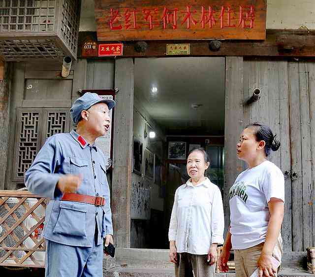 重走长征路的故事:广元“红军哥”受世界百家媒体瞩目