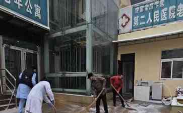 济南历下区迅速应对降雪,保障市民出行安全