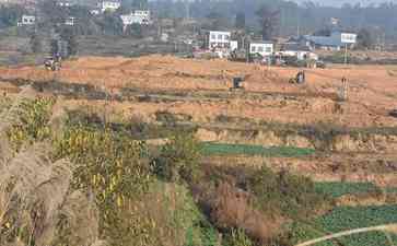 自贡荣县高山镇:旱地变水田 实现“荒改耕”项目