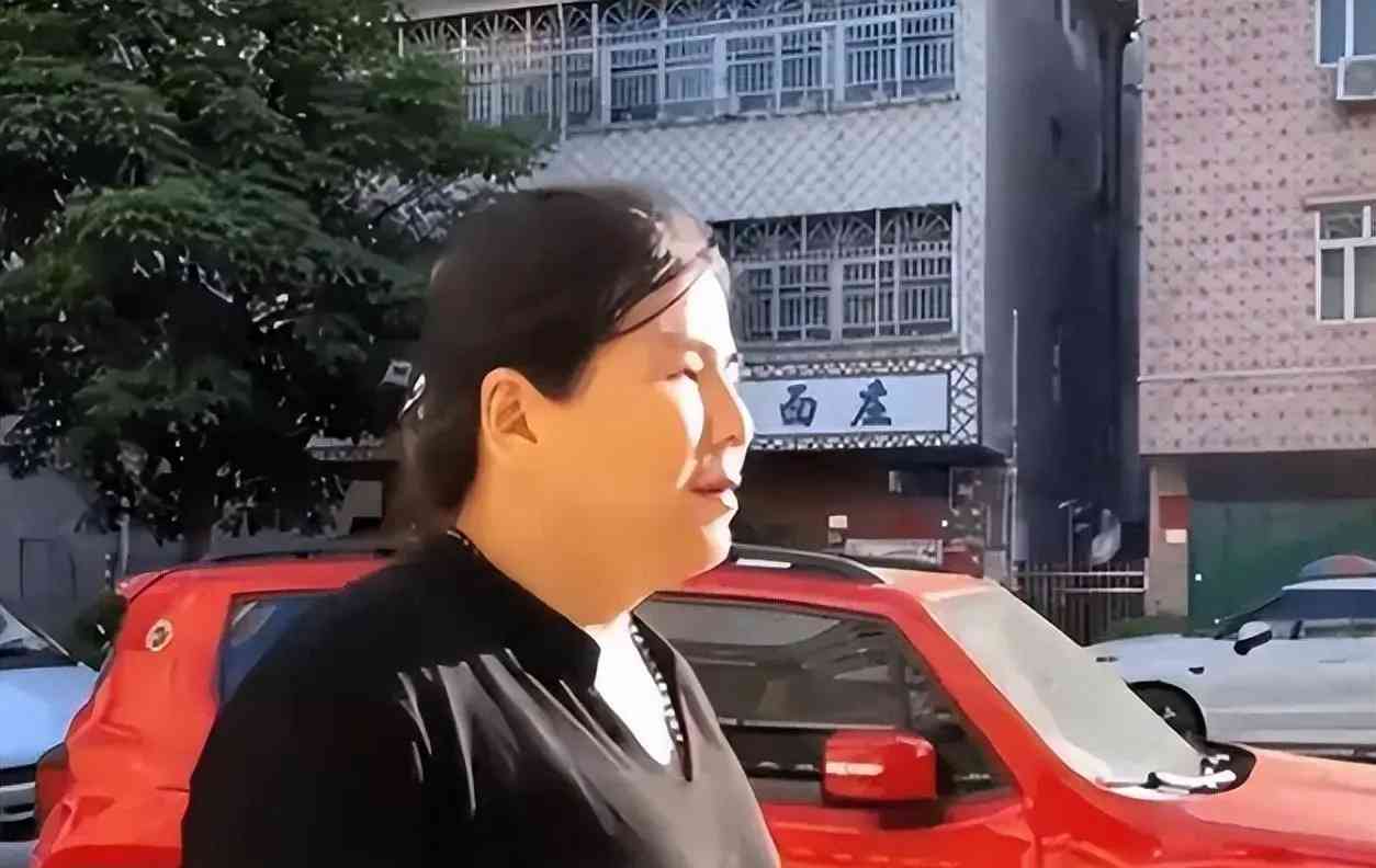 国内罕见九岁女孩成妖怪,亲朋好友竟骂她变态!