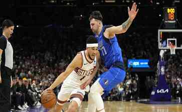 NBA东契奇狂砍50分超詹姆斯,职业生涯突破万分