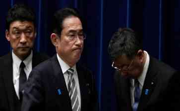 日本自民党“黑金”丑闻持续,执政派系遭搜查