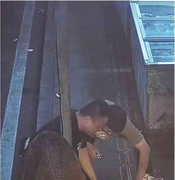 东莞警方及时制止150万元诈骗,救女士于水火之中
