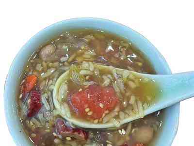 腊八粥制作技巧揭秘,十余种食材下锅顺序讲究